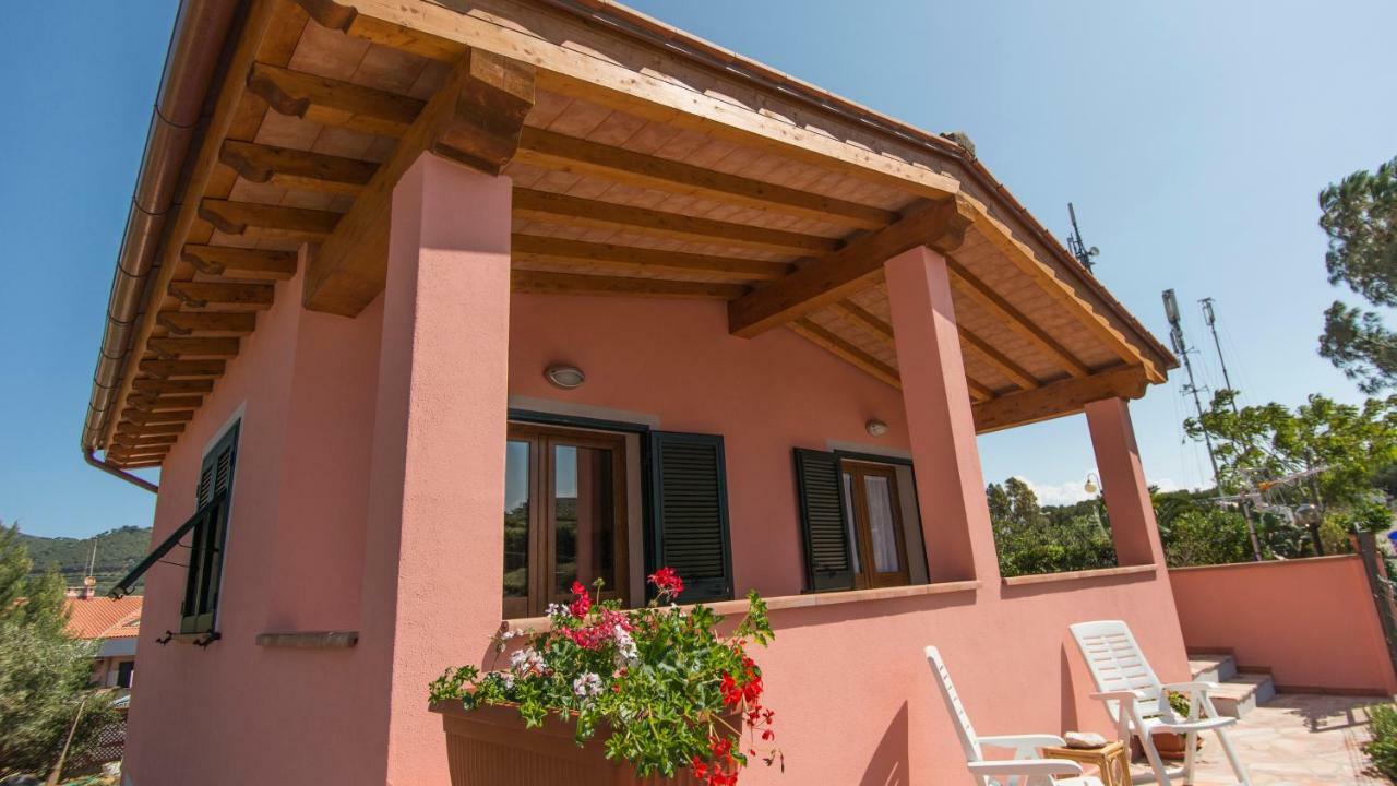 Appartamenti La Casina Porto Azzurro Extérieur photo
